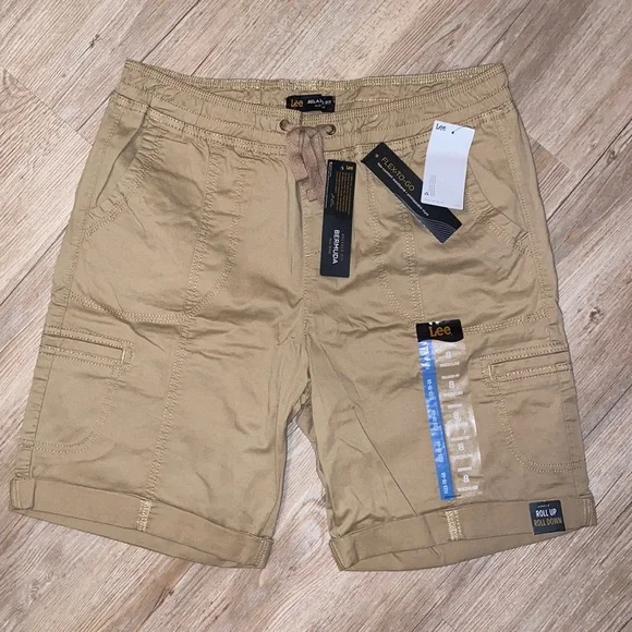 Lee Shorts Lee Relaxed Fit Mid Rise Bermuda Shorts Poshmark - Main Image